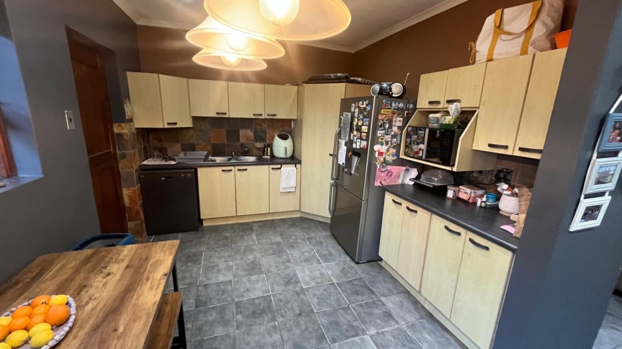 3 Bedroom Property for Sale in Noorsekloof Eastern Cape